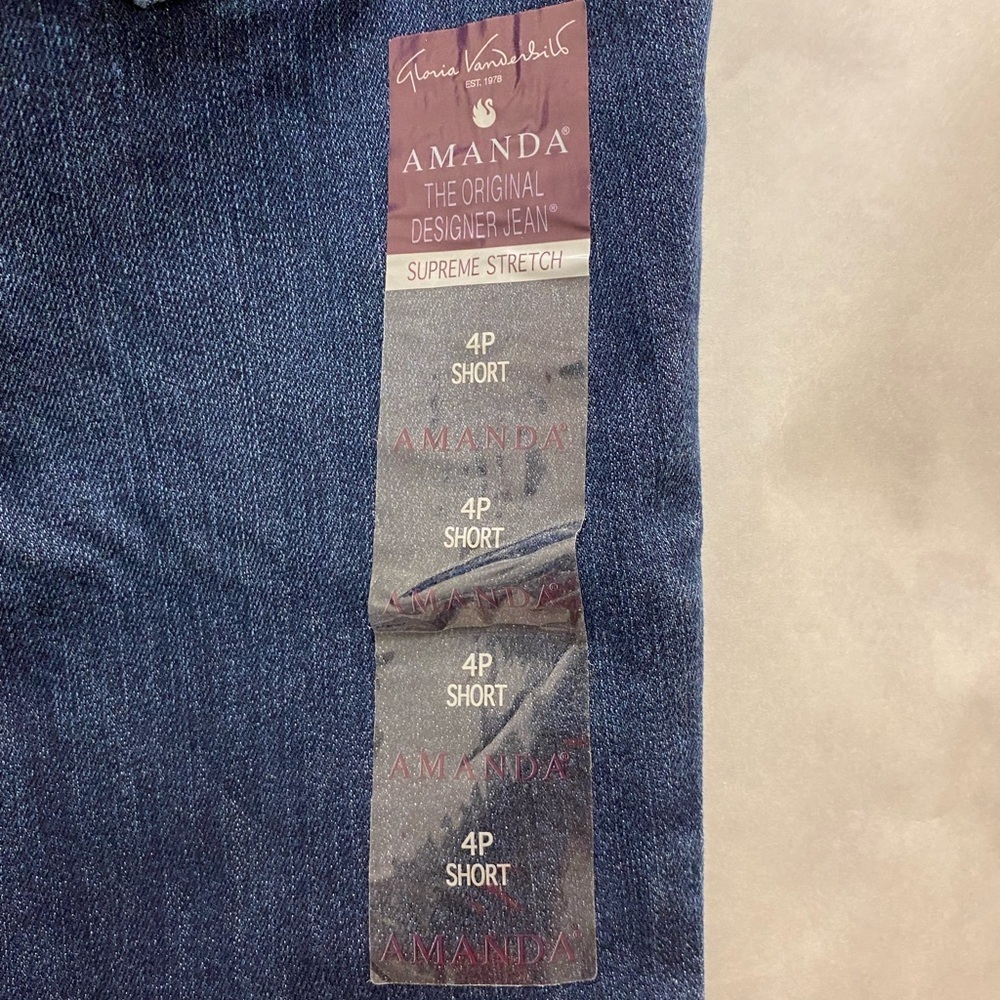 Gloria Vanderbilt® Amanda Petite High‑Rise Straight‑Leg Jeans NWT 4P - Picture 2 of 10